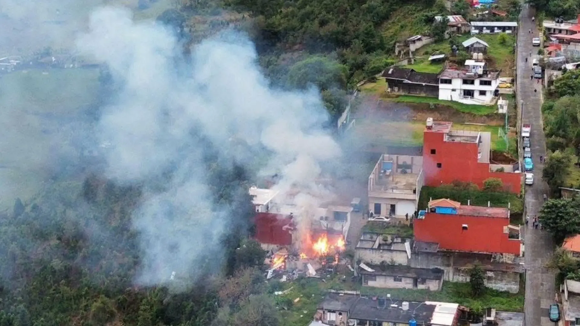 Explosión en casa con pirotecnia deja dos muertos en Huauchinango