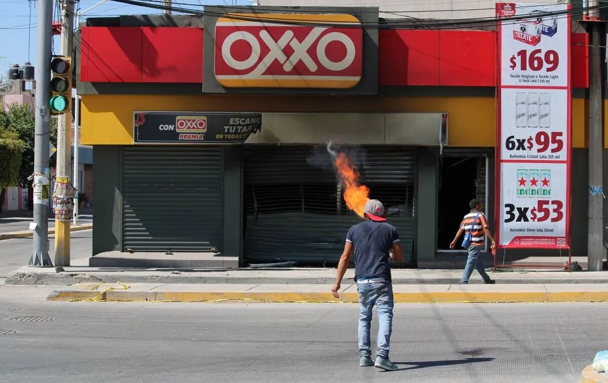 Violencia por muerte del Mencho dejó 6 mil Oxxos cerrados; 300 aún no abren