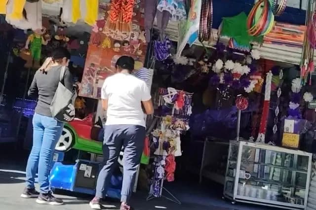 Desde finales de marzo, Texmelucan multará invasión de banquetas