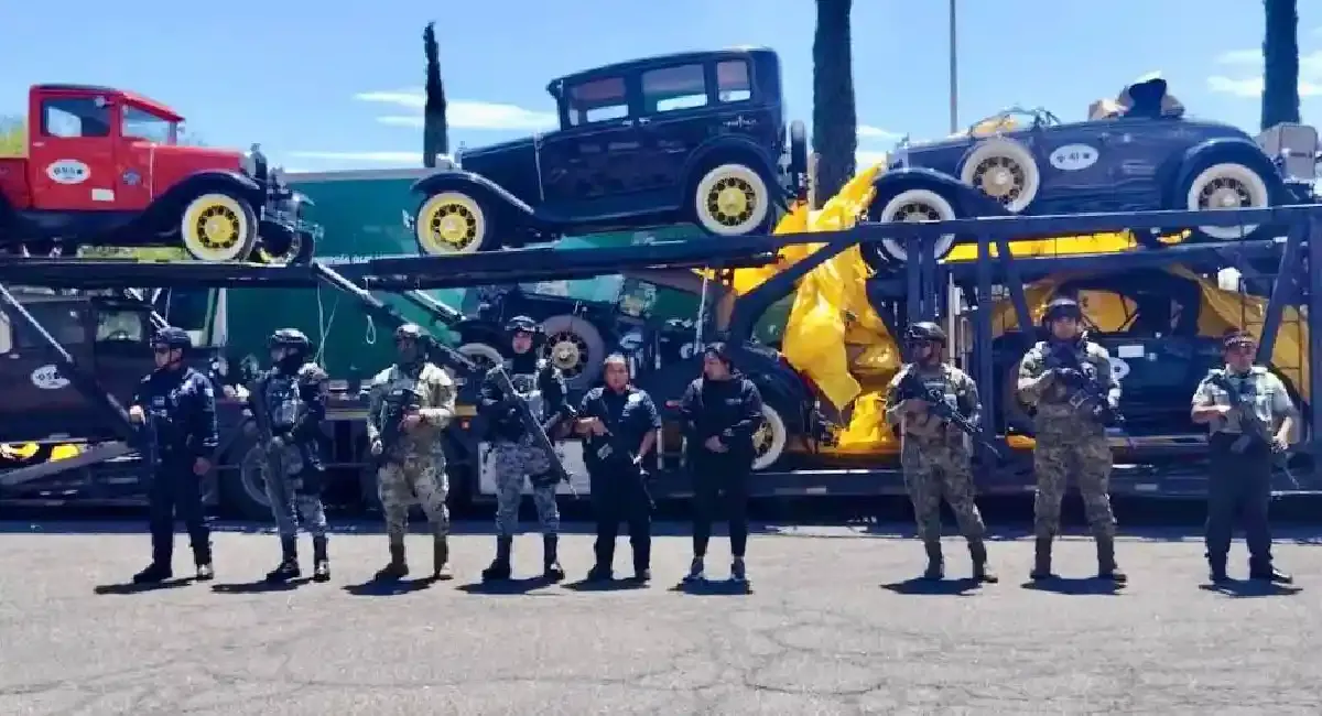 Recuperan en Tecamachalco la flotilla de autos clásicos Ford robados en la Puebla-Orizaba