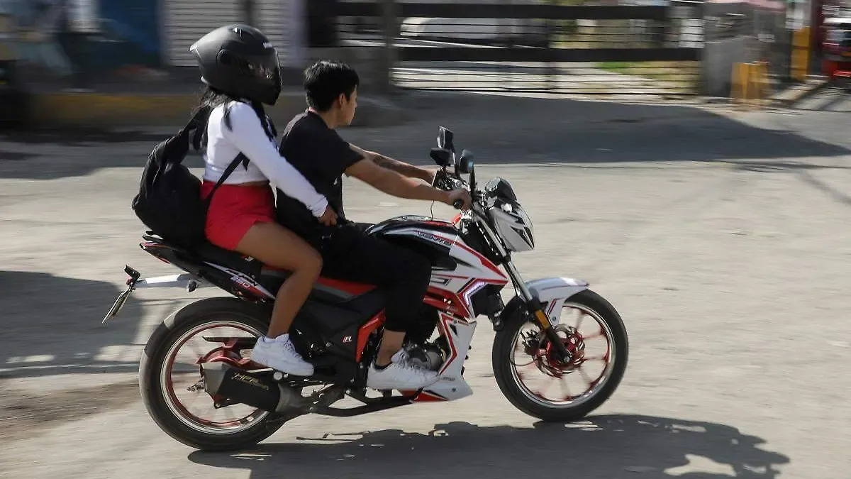 En mayo llegan simuladores para licencias a motociclistas en Puebla