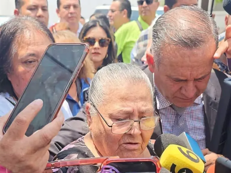 Carlota, imputada por doble homicidio, sale de penal de Chalco