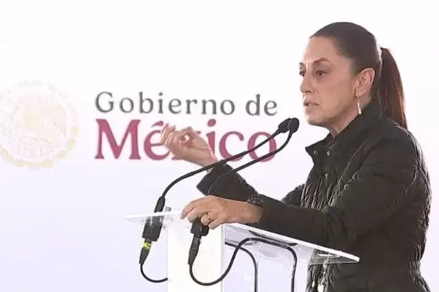 Sheinbaum en San José Chiapa entrega viviendas y reafirma mega recicladora