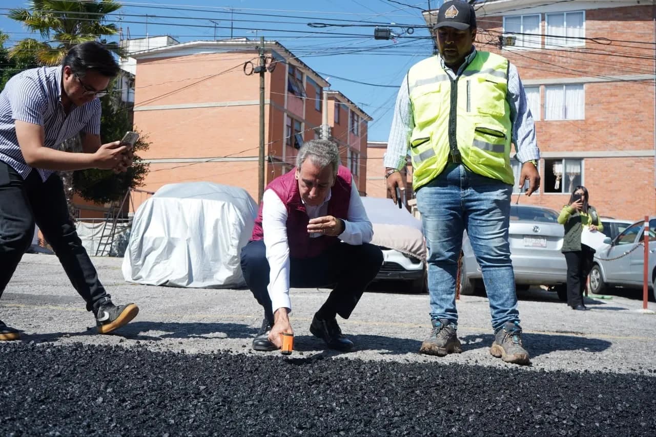 Refuerzan campaña de bacheo en el Infonavit San Jorge