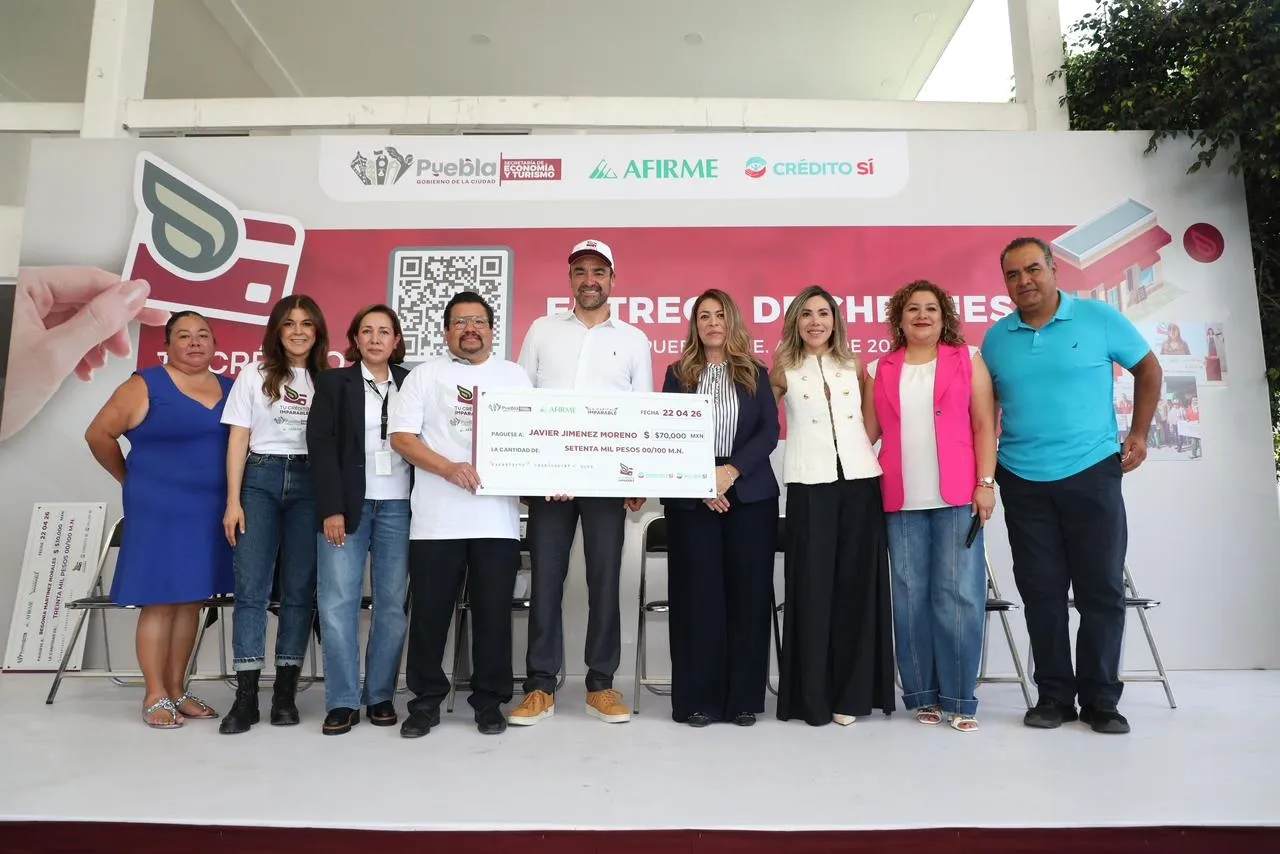 Entregan créditos a emprendedoras y emprendedores para fortalecer la economía local