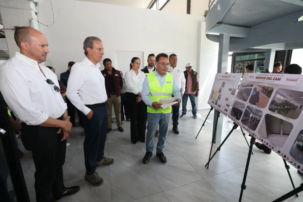 Supervisan trabajos de remodelación en el Centro de Atención Municipal (CAM)