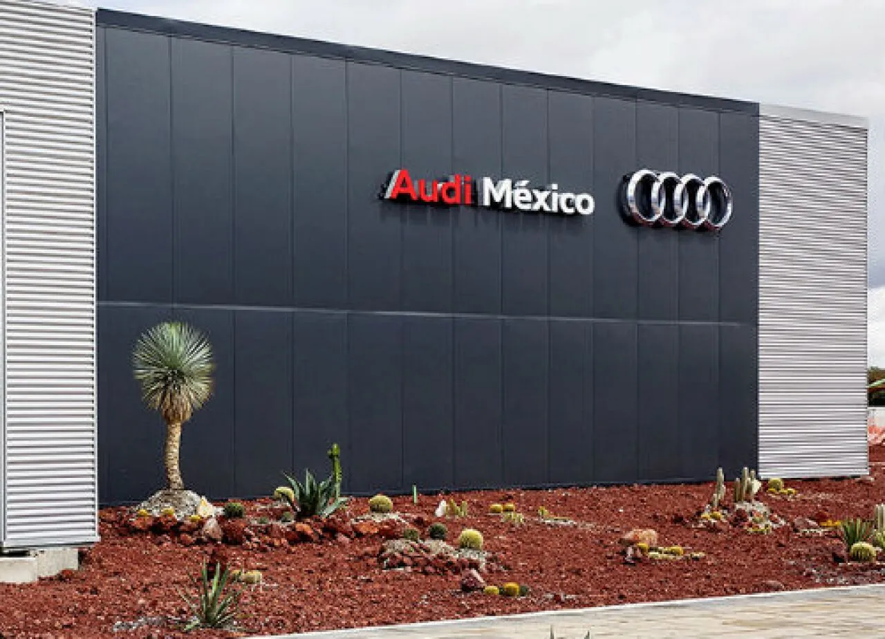 Se abrirán 800 nuevos empleos en Audi, asegura el gobernador