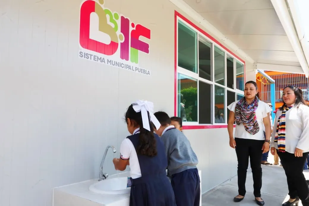 Reafirman apoyo a escuelas con nuevos desayunadores escolares