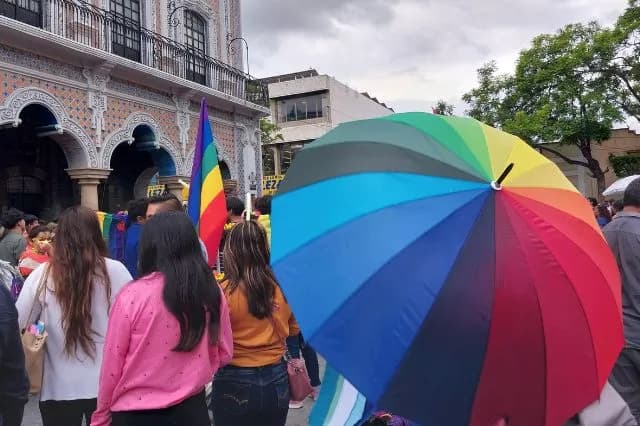 Colectivos LGBTIQ+ de Tehuacán anuncian marcha y pinta de paso peatonal