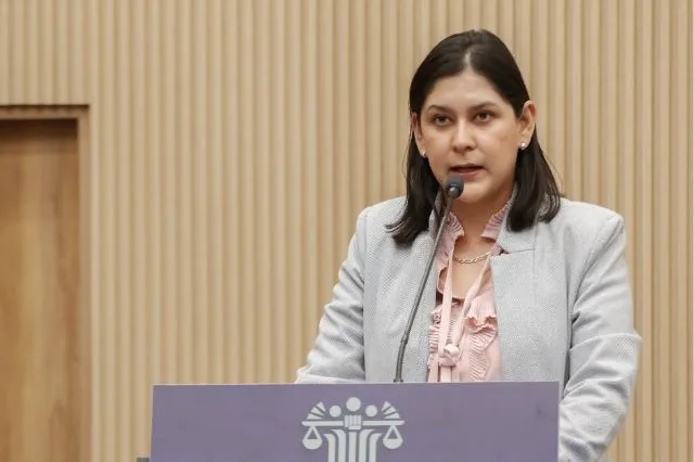Morena propone multa de hasta $11 mil para quien grabe accidentes y no ayude