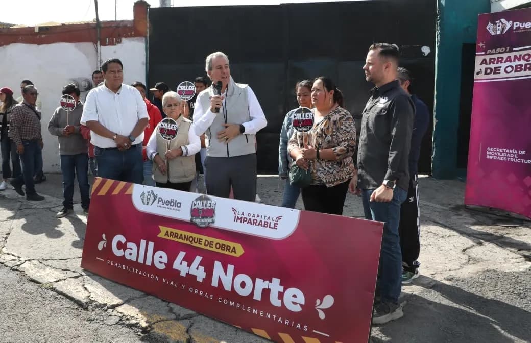 Encabezan trabajos de rehabilitación vial en la colonia San Luis Gonzaga