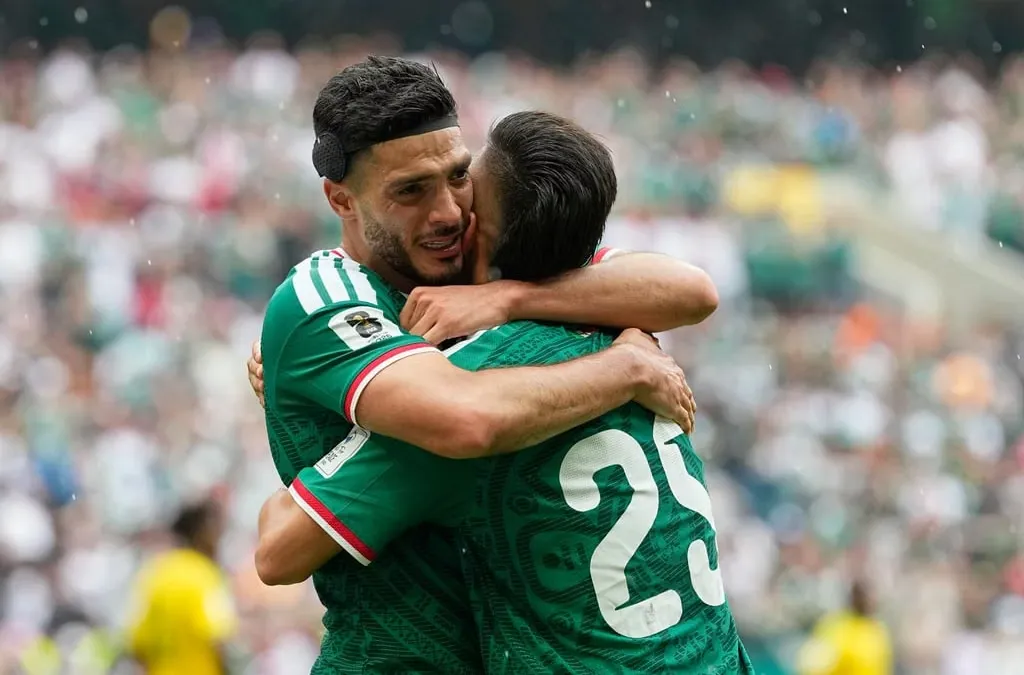 Mundial: México derrota a Sudáfrica en la inauguración del certamen