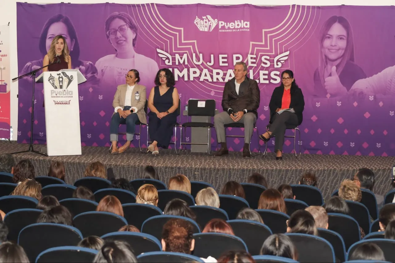 Realizan conversatorio en Puebla para prevenir violencia política contra las mujeres