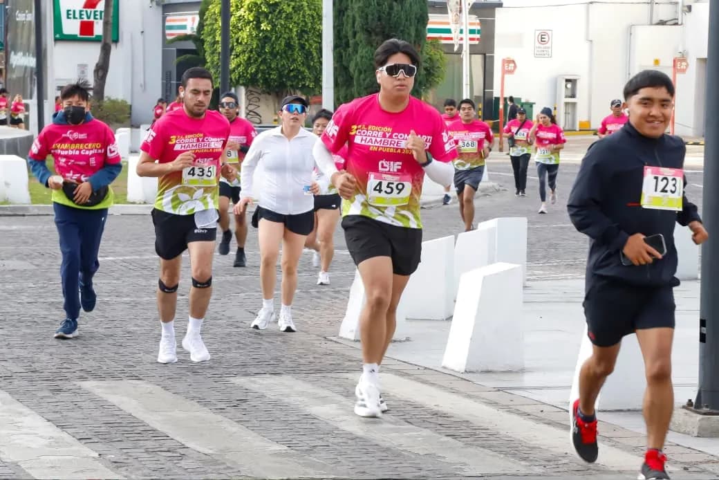 Carrera “Corre y Comparte” recauda 15 toneladas de alimentos en Puebla