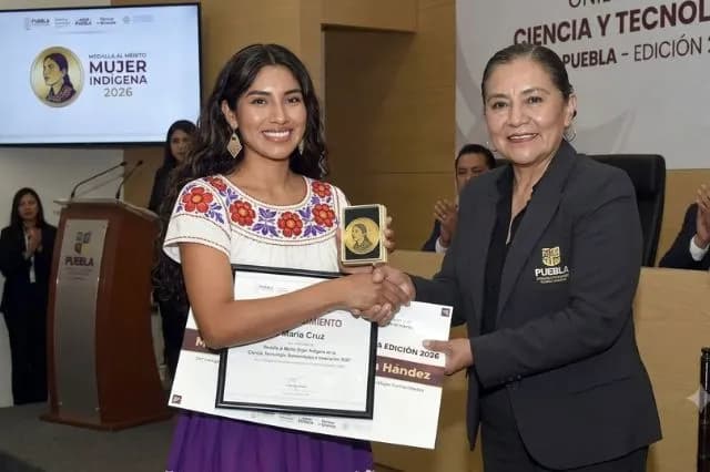 Puebla premiará a mujeres indígenas en ciencia con hasta 35 mil pesos