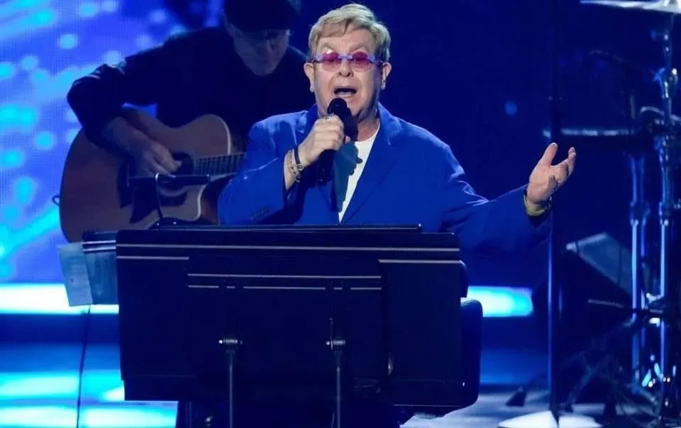 Elton John vuelve a México después de 14 años