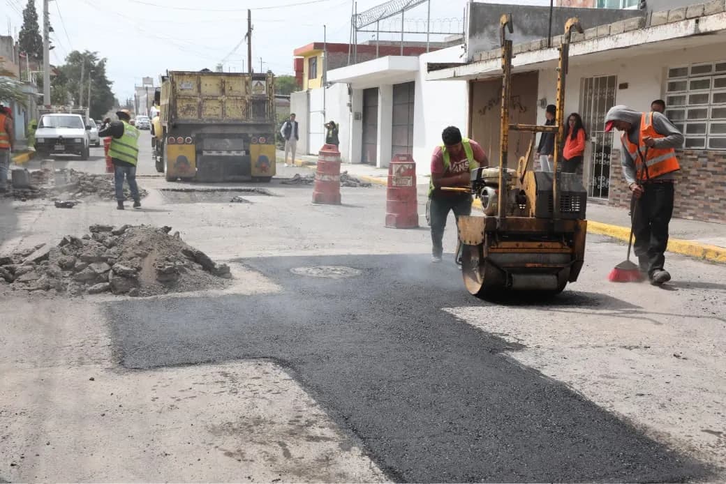 Ayuntamiento de Puebla lleva Bacheando Puebla a Lomas de Castillotla