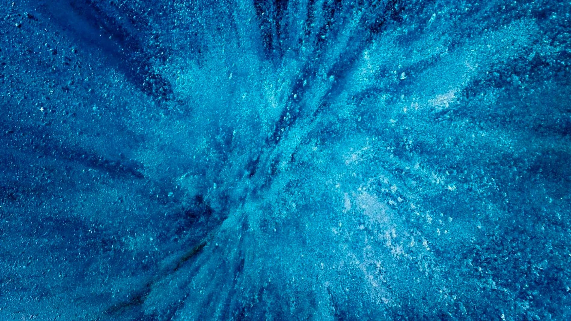 Científicos logran que el agua se comporte como vidrio en lugar de convertirse en hielo