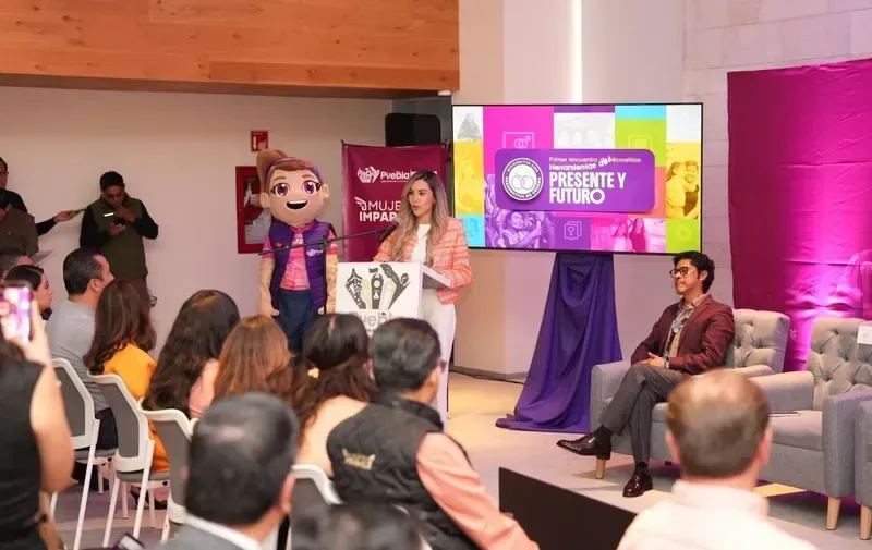 Ayuntamiento de Puebla reúne a instituciones en encuentro de micrositios con perspectiva de género