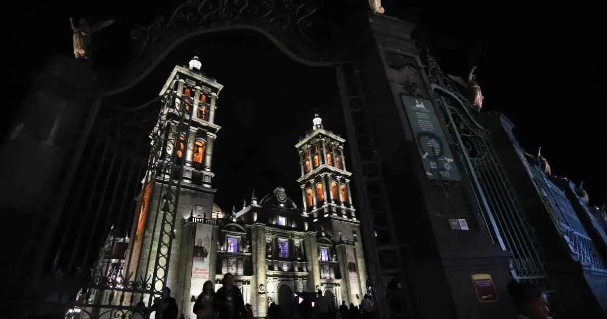 Catedral de Puebla estrena 460 puntos LED con intervención del Ayuntamiento de Puebla
