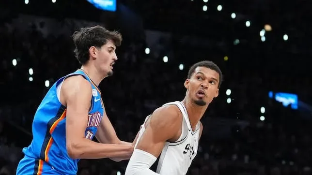 Aday Mara convierte su debut en la NBA en una jugada viral ante Wembanyama