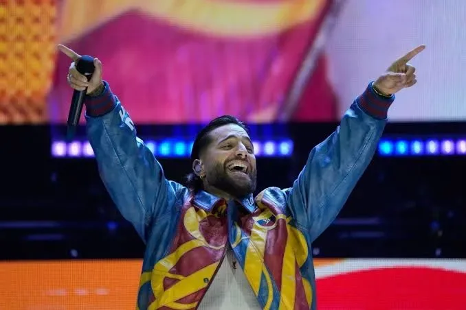 Maluma se emociona al recordar “Hawái” y contempla explorar la música regional mexicana
