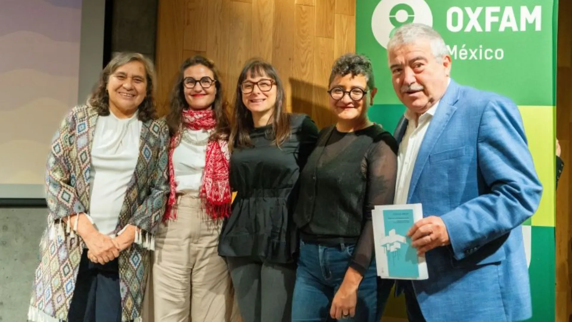 Oxfam pide una política de cuidados que responda al cambio demográfico