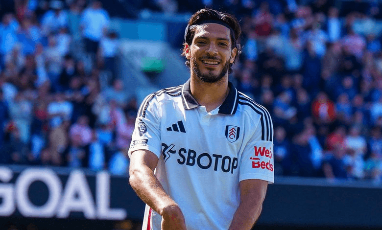 Raúl Jiménez llega a 77 goles en Premier League ¡y supera a Chicharito!