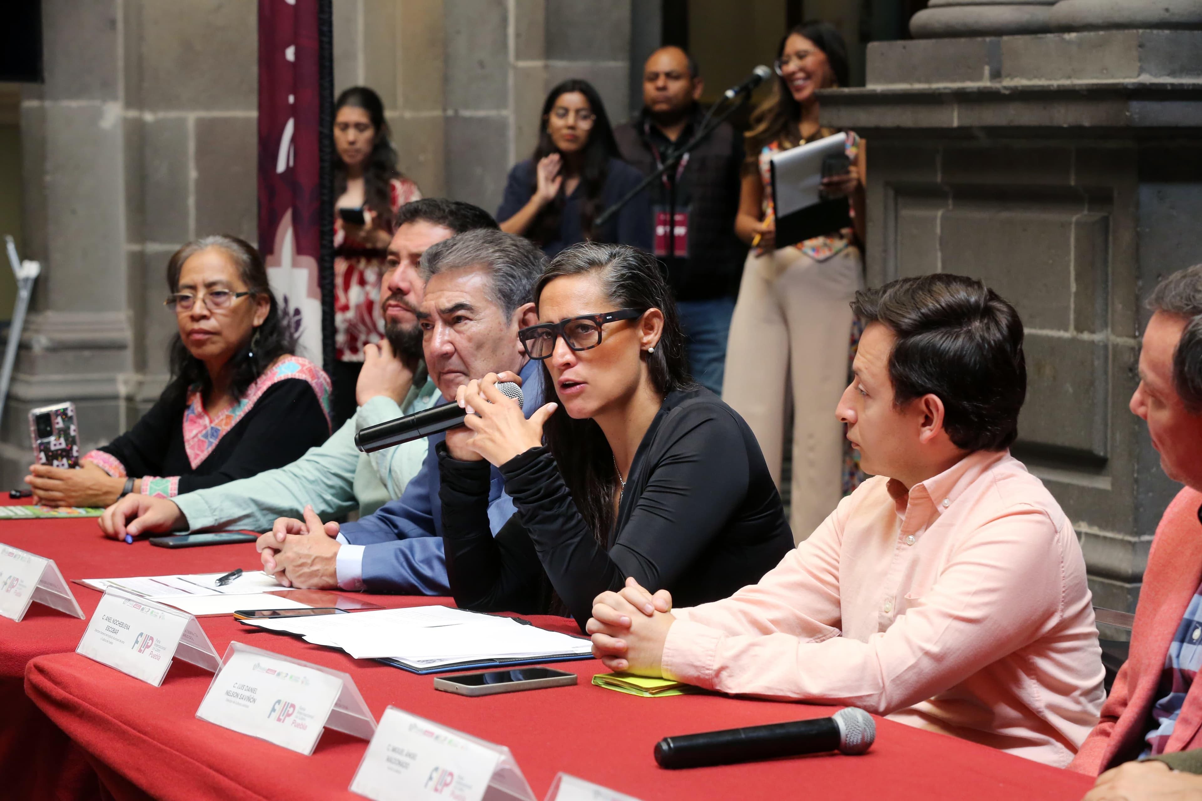 Presenta el Gobierno de la Ciudad primera Feria Internacional del Libro de Puebla 2025
