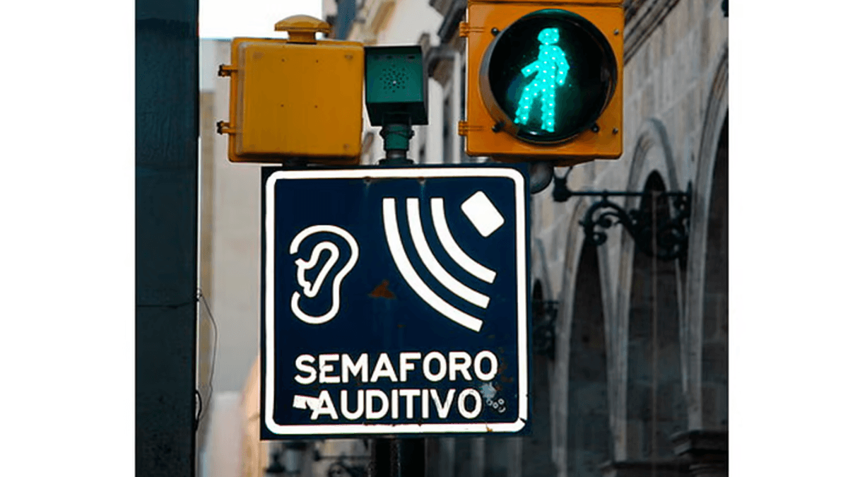 Proponen en el Congreso instalar semáforos auditivos en cruceros de Puebla