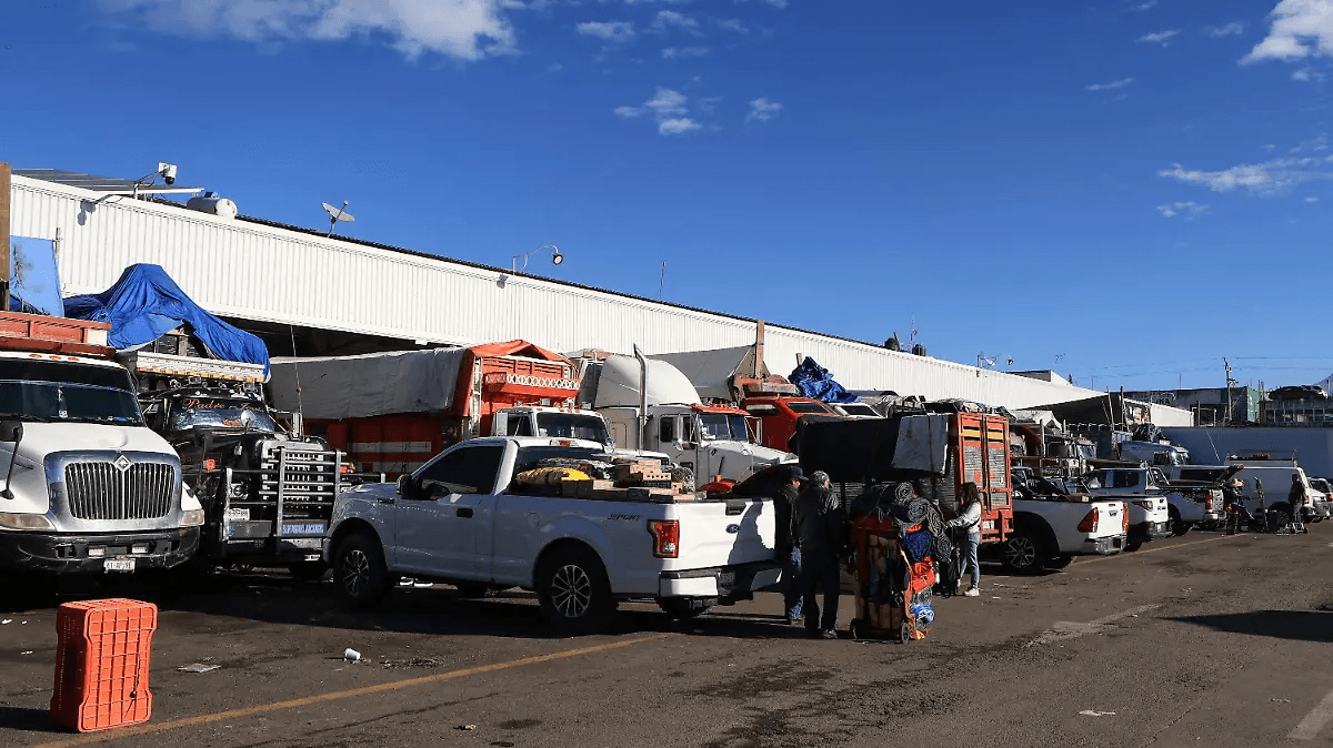 Detectan riesgo latente en la Central de Abasto por 26 bodegas sobre ductos de Pemex