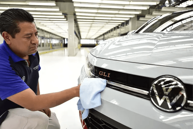 Exportaciones de Volkswagen cayeron 12% en mayo