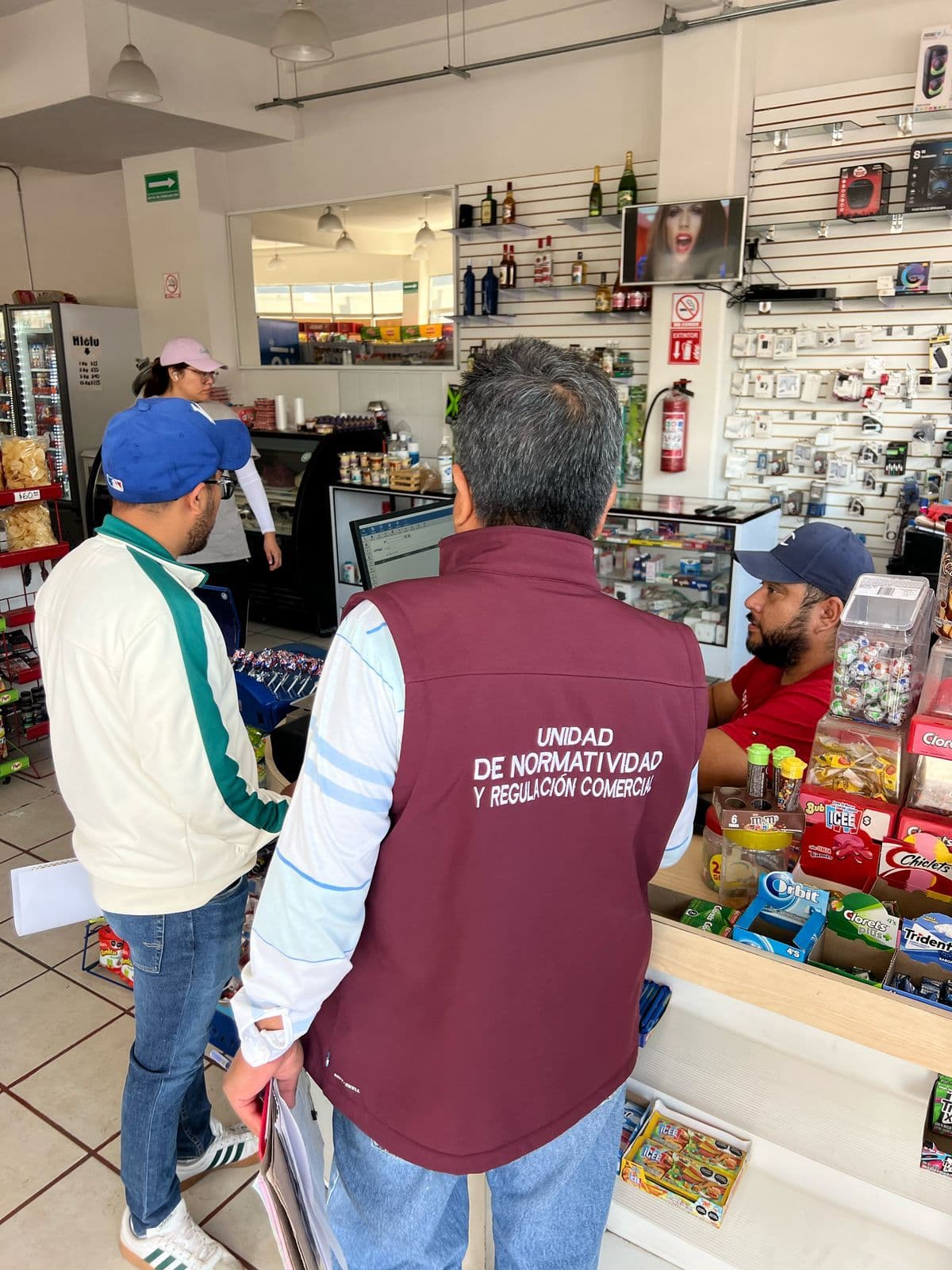 Gobierno de la Ciudad refuerza operativos contra venta de alcohol en vía pública y establecimientos sin licencia