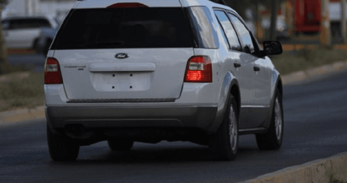 Refuerzan control vehicular para detectar autos sin placas en Puebla