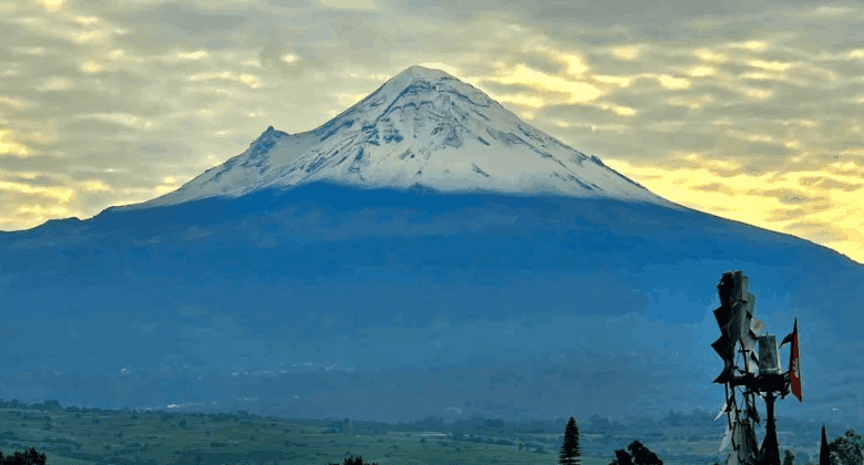 Popocatépetl registra intensa actividad y sigue en alerta amarilla