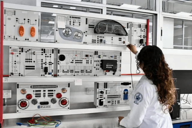 BUAP impulsa innovación científica y formación de alta especialidad en CU2