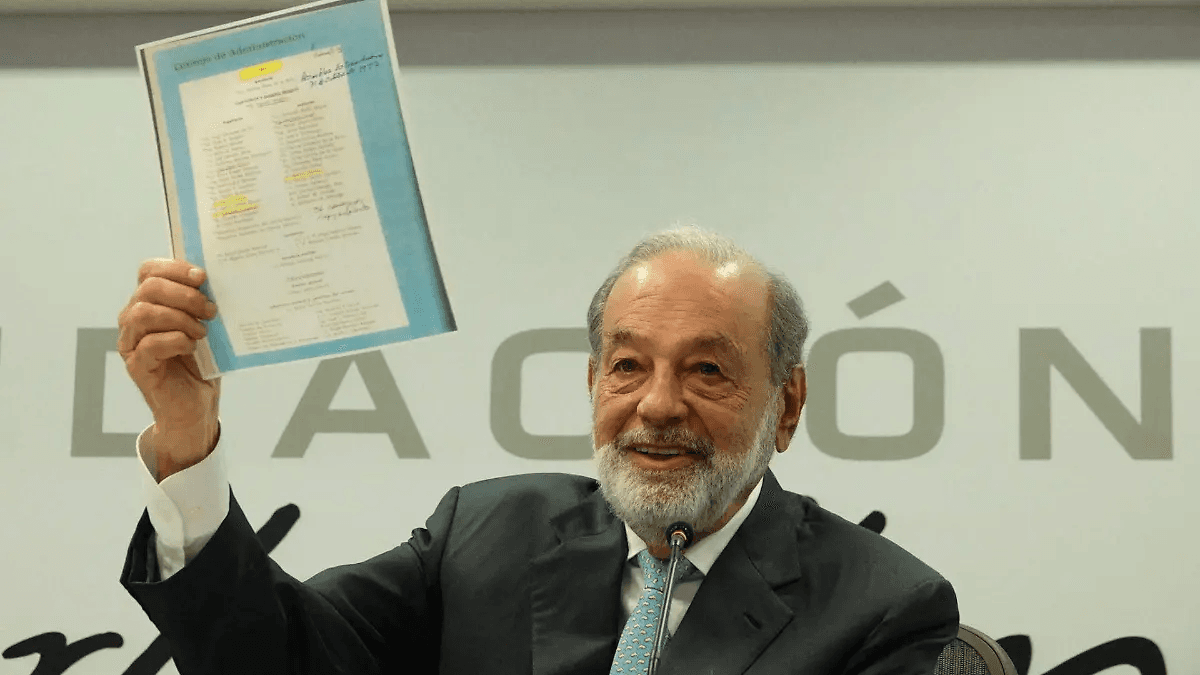 Pemex debe 700 mdd a Carlos Slim