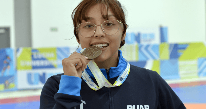 Rompe Evelyn Sotarriba estereotipos y conquista tricampeonato universitario