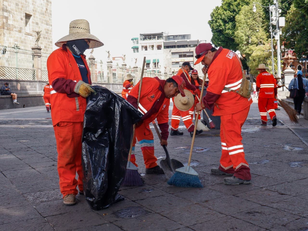 Refuerza Gobierno de la Ciudad la limpieza en el Centro Histórico con una intervención integral