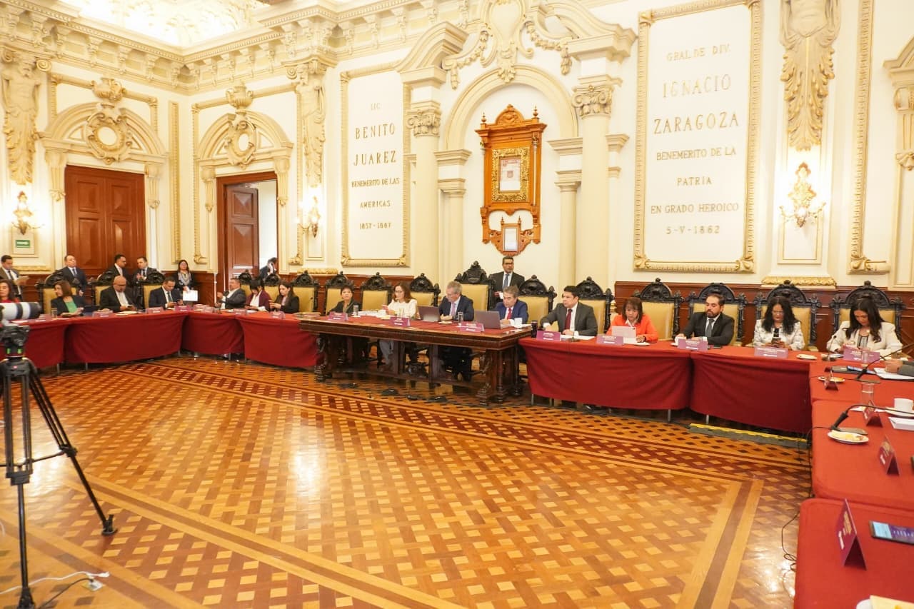 Aprueba Cabildo solicitar al Congreso autorización para concesión de paraderos en Puebla