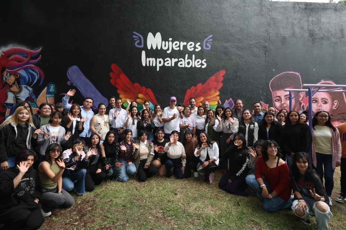 Pepe Chedraui impulsa jornada juvenil de mujeres con arte urbano para el rescate de espacios públicos