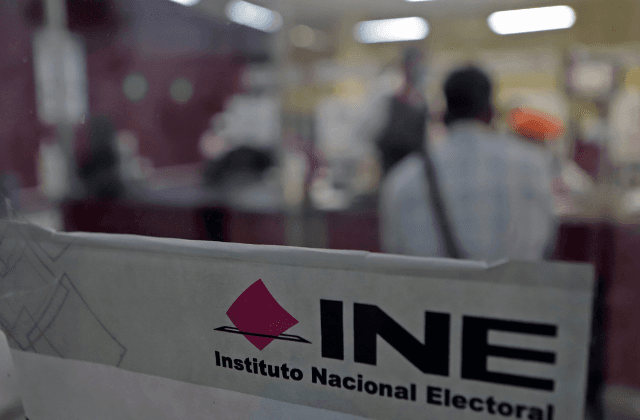Invita INE a paisanos a tramitar su credencial de elector