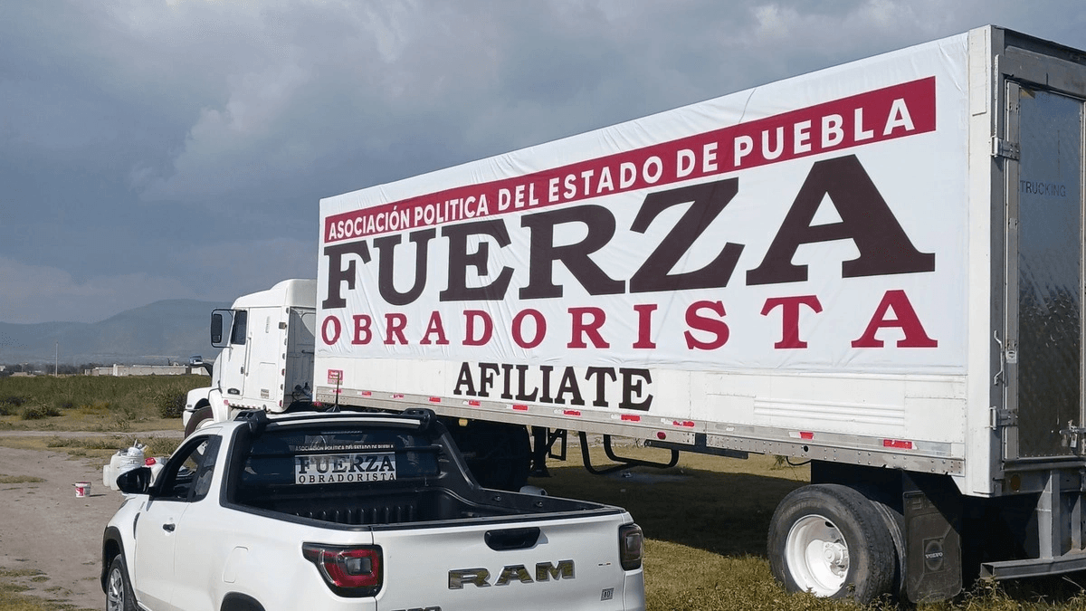 Si Fuerza Obradorista se convierte en partido político, deberá cambiar los colores