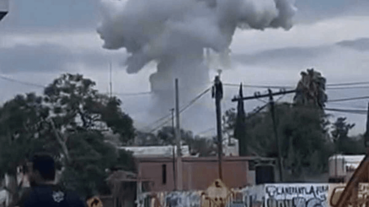 Explota polvorín en Santo Tomás Hueyotlipan; reportan varios muertos