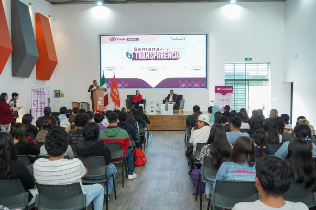 Gobierno de la Ciudad promueve transparencia y cuidado de datos personales en la Universidad IEU