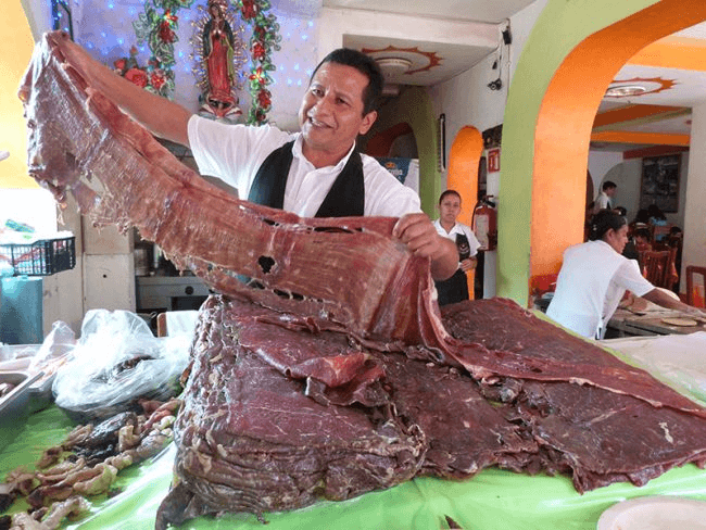 Llaman a nuevas generaciones a preservar el arte de la cecina en Atlixco