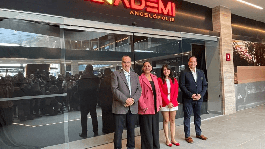 Academi de KidZania abre sus puertas en Puebla con talleres educativos