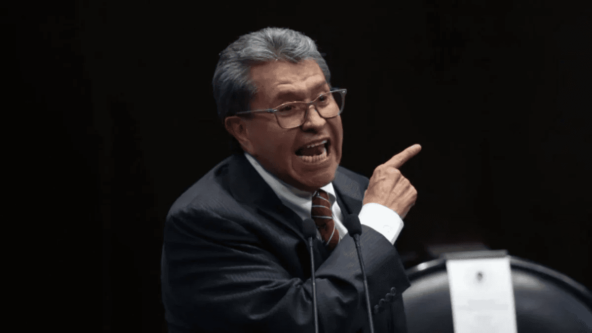 Reforma de las 40 horas no está en agenda, pero se apoya, dice Monreal