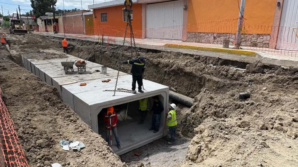 Avanza construcción del Colector Pluvial en Vista Hermosa Álamos