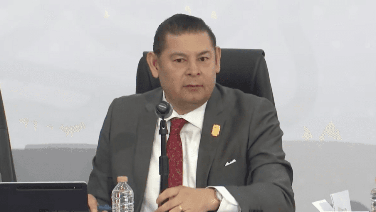 Universidades estatales y BUAP adoptarán sistema de turnos, afirma Armenta